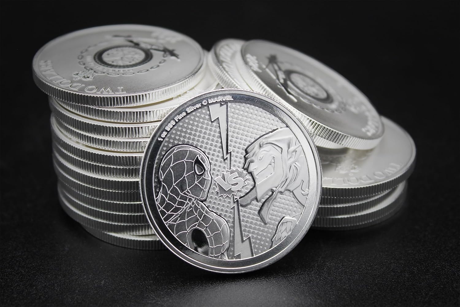 2024 1 oz Niue Silver Marvel Versus Series: Spider-Man vs Green Goblin Coin Brilliant Uncirculated with Certificate of Authenticity $2 BU